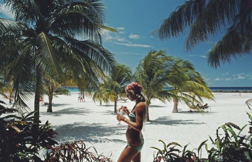 Sarah Marson Williams (1976) by Slim Aarons