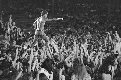 Iggy Pop Live by Tom Copi